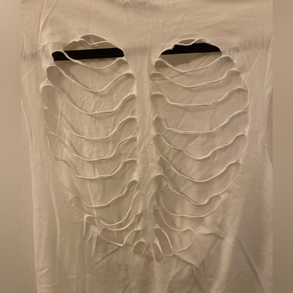 Zara Trafaluc White heart cut out tank top - Picture 3 of 4